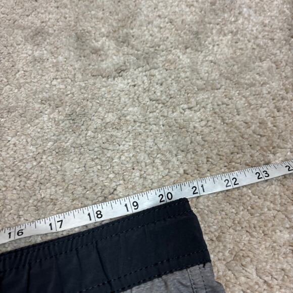 Vuori 7" Shorts Mens Size 38 Gray Striped Lined Kore Hybrid Athletic - Picture 6 of 9